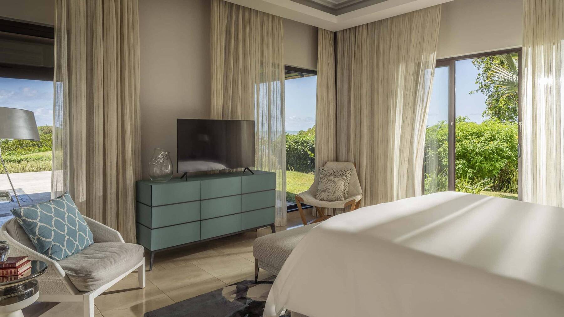Five Bedroom Grand Residence Villa