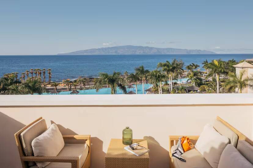 RedLevel Junior Suite Ocean Front