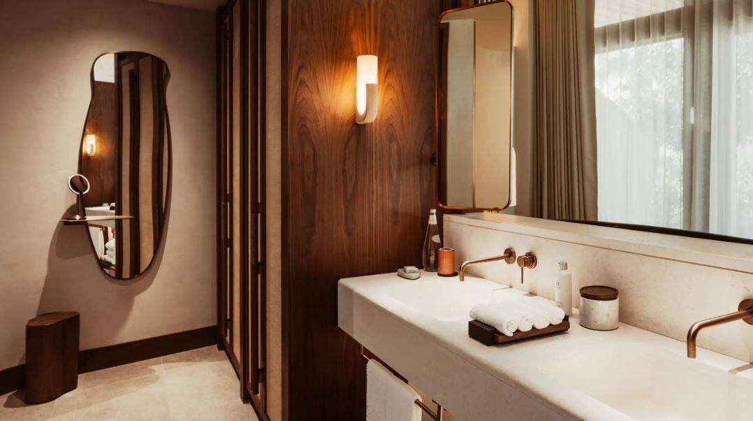 BEACHFRONT TWO BEDROOM SUITE