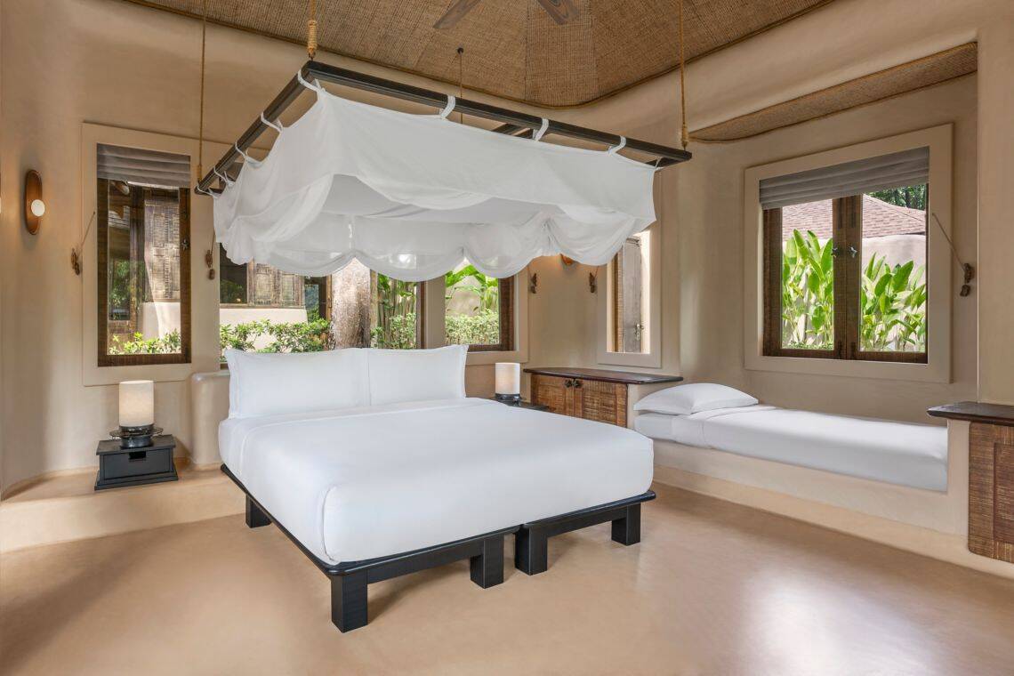 ONE BEDROOM VILLA, SOFA BED AND BEACHFRONT WITH PRIVATE POOL