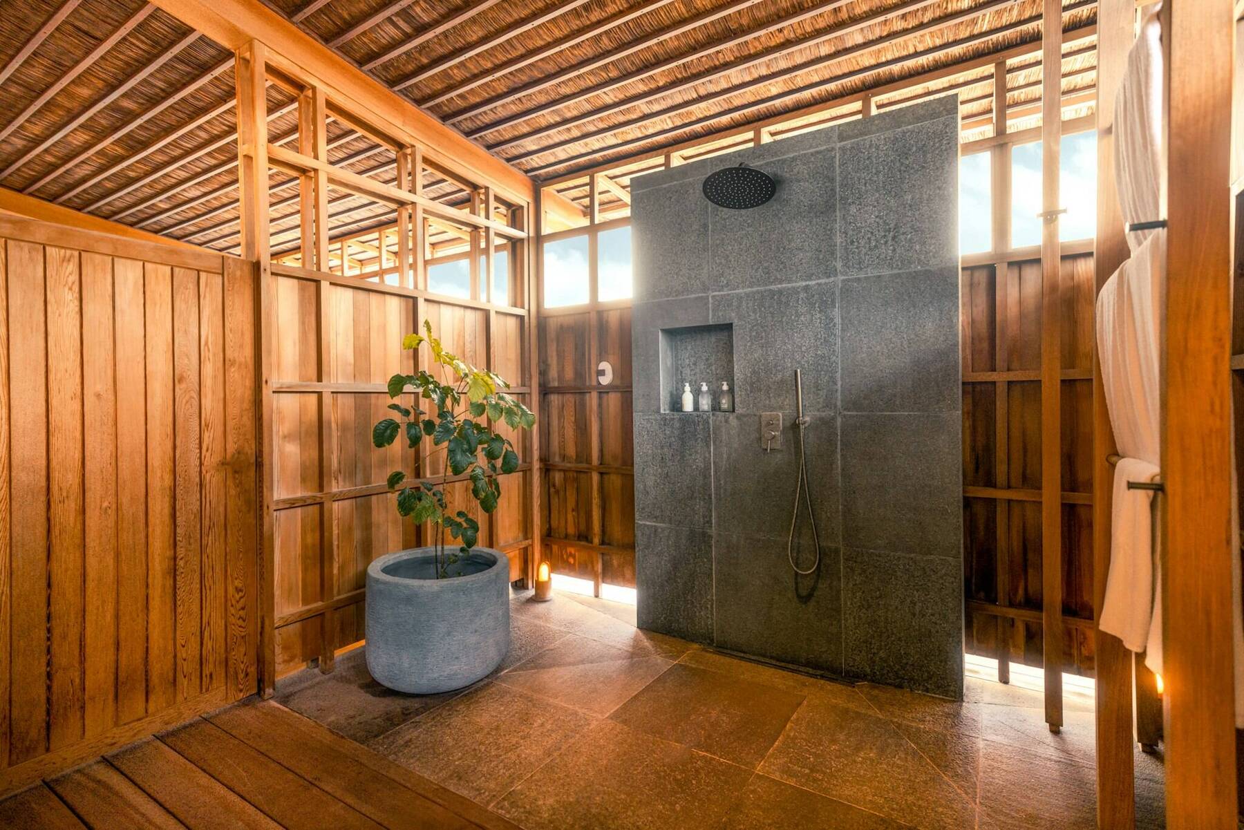 ONE BEDROOM OCEAN RESIDENCE