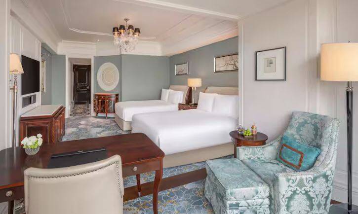 FAMILY CONNECTING ROOM KING AND DOUBLE QUEEN DELUXE