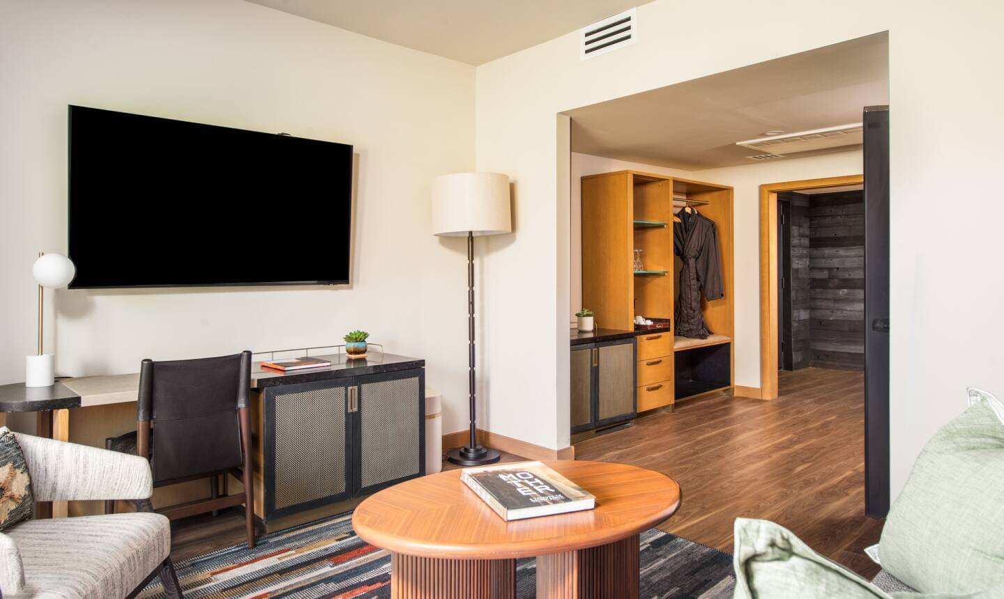 Cliffs Suite