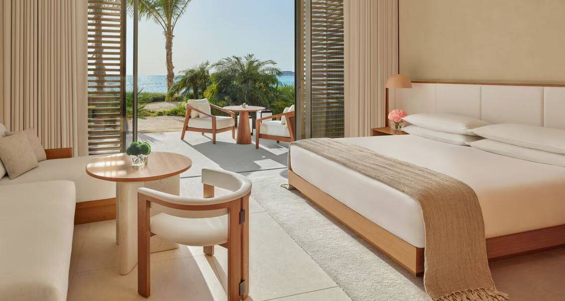 CORAL SUITE TWO BEDROOM SEAFRONT