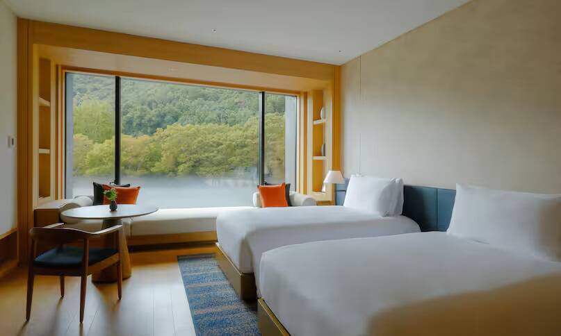 Premier Deluxe Room Twin