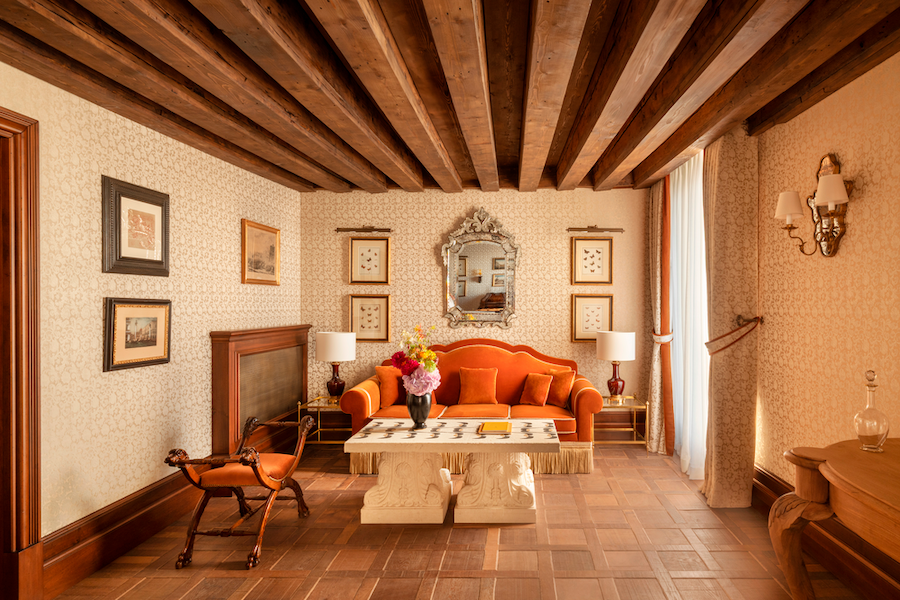 Signature Suite