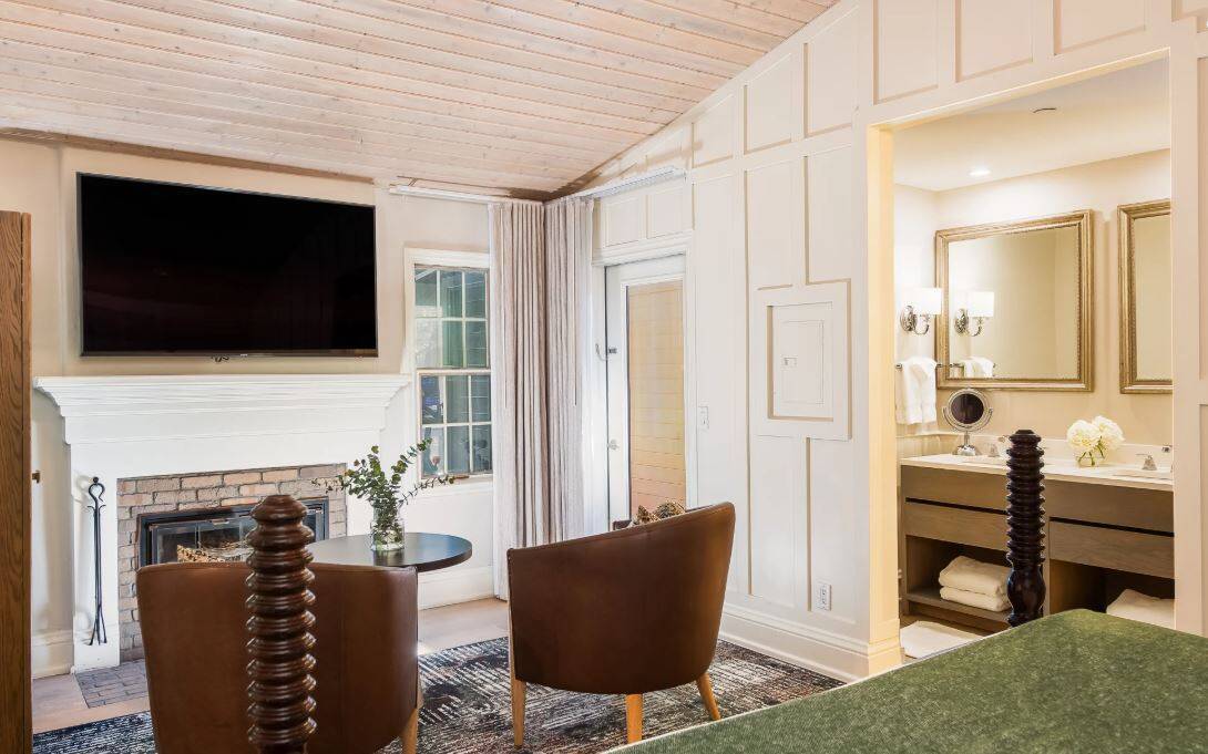 CREEKSIDE SUITE COTTAGE