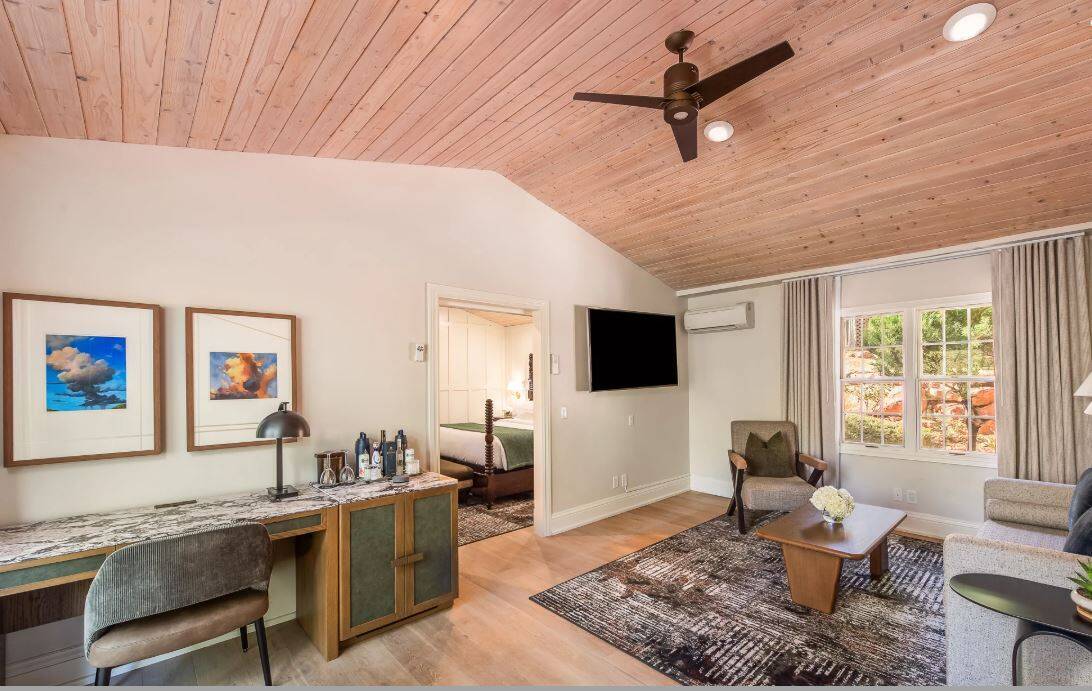 CREEKSIDE SUITE COTTAGE