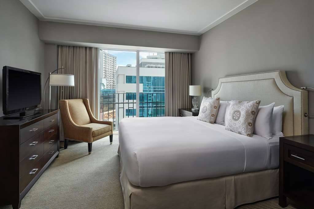 Tower Premium One Bedroom Suite