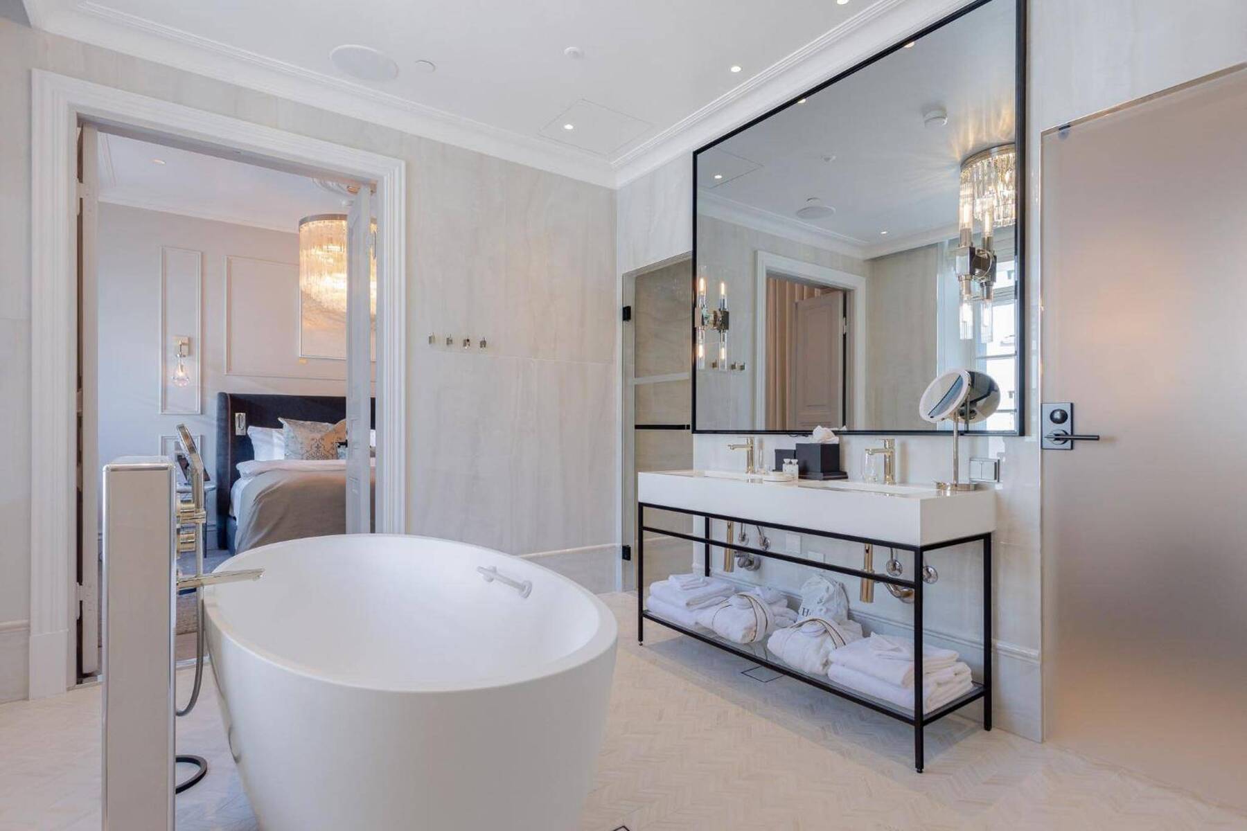 King Residential Suite