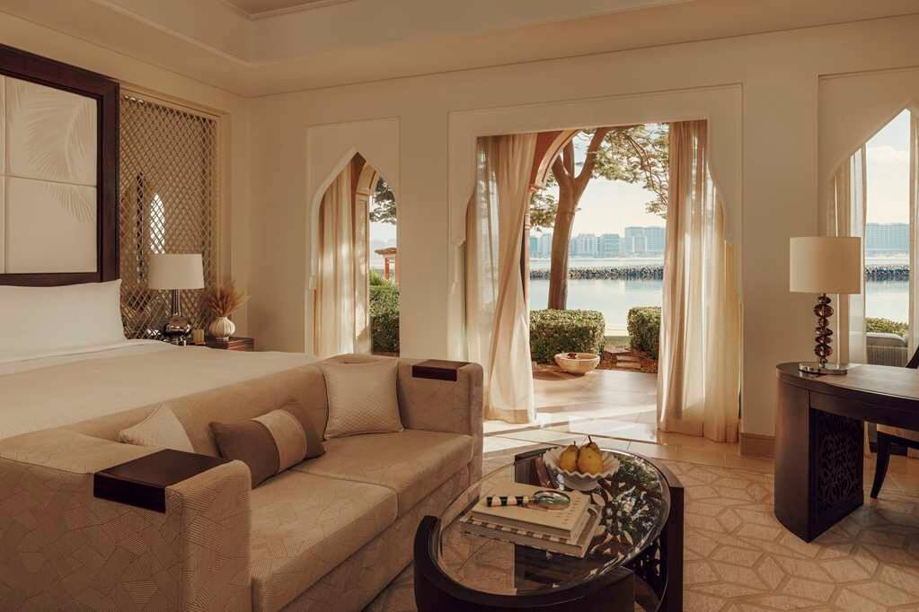 Beachfront Premier King Room