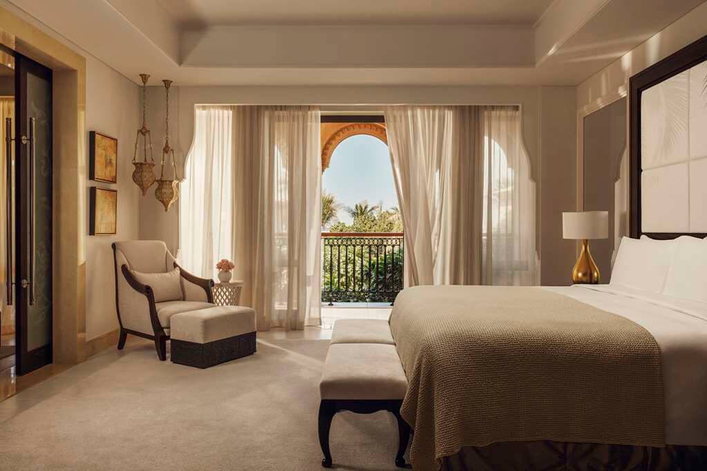 Palm Manor Executive Suite