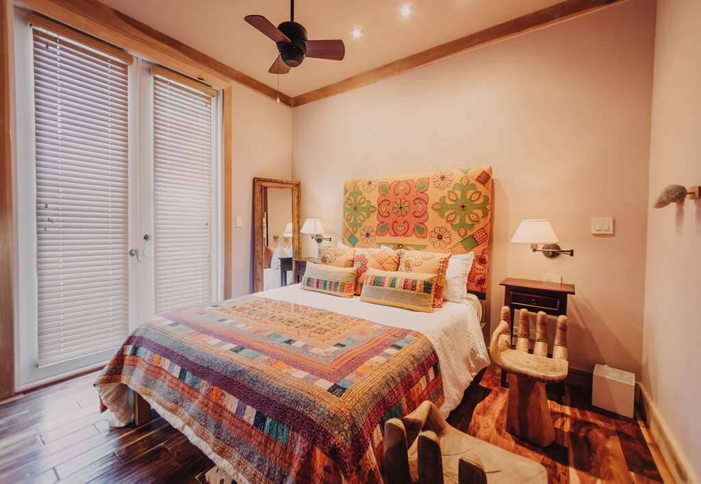 BANYAN TREE HOUSE + COTTAGE 