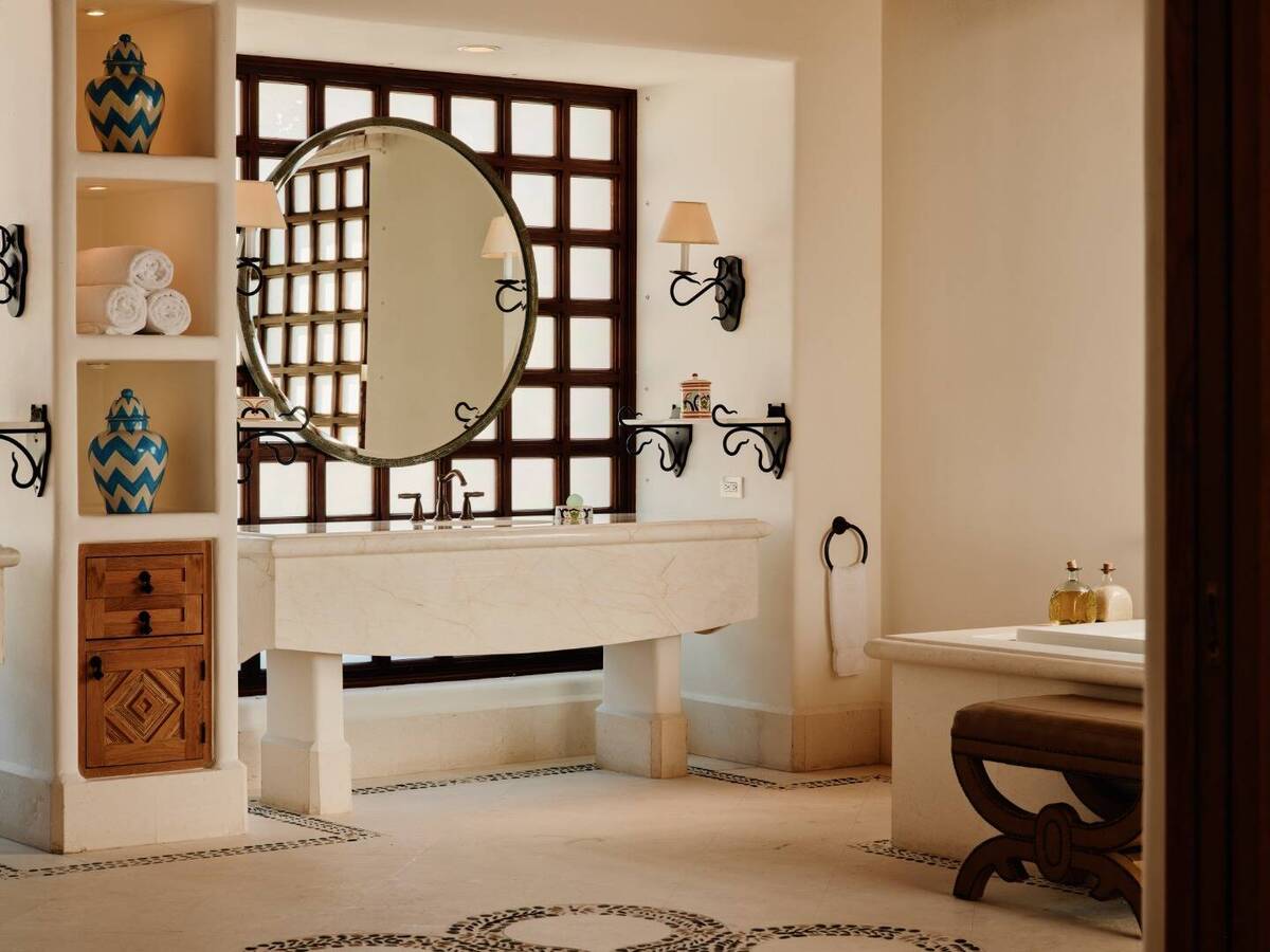 Gardenview King Junior Suite