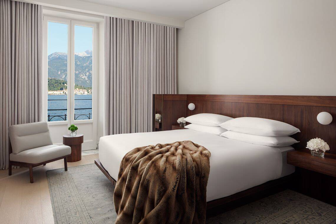 Deluxe Suite Lake View 