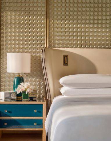 Deluxe City View King Room