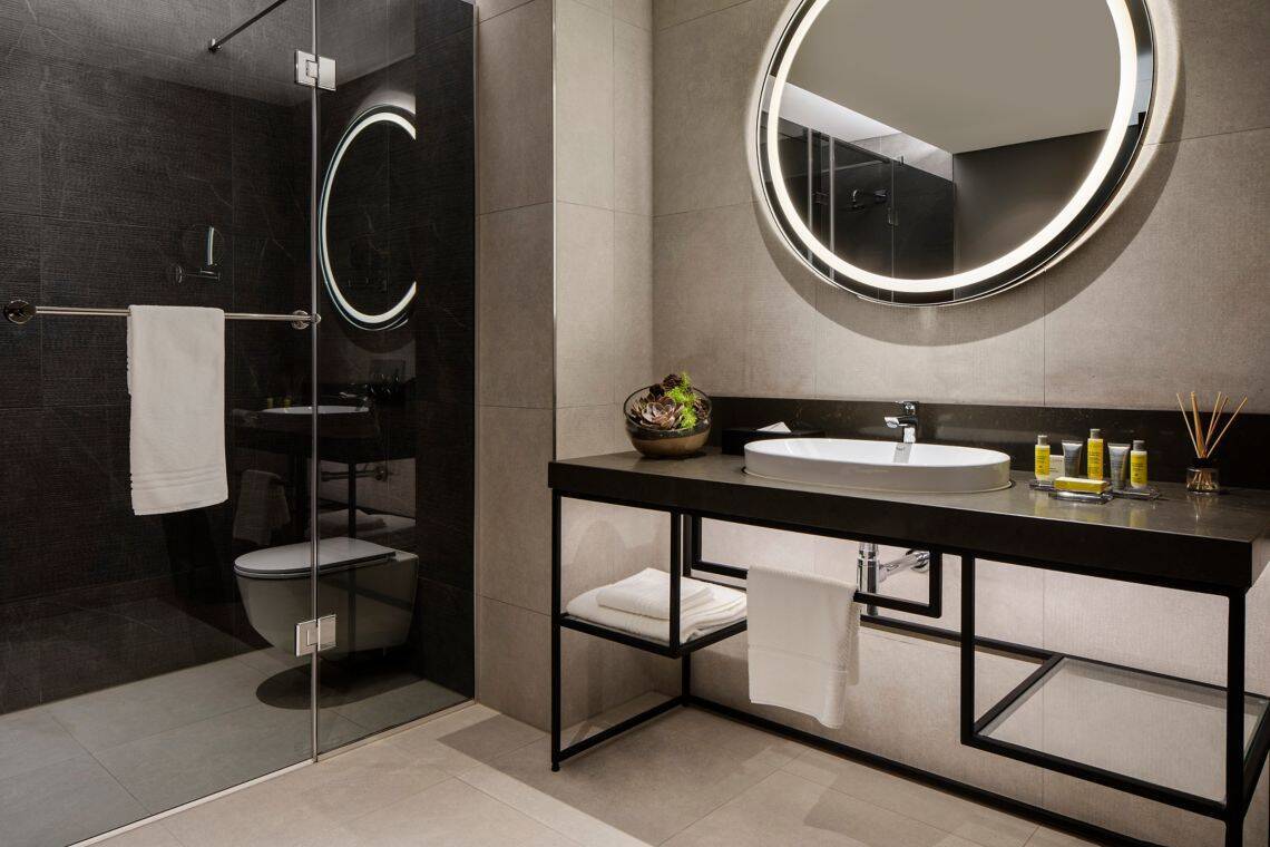 One Bedroom Apartment Suite Two Double