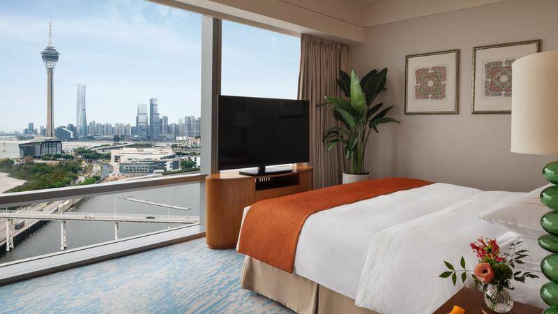 Waterfront Tower Suite Twin