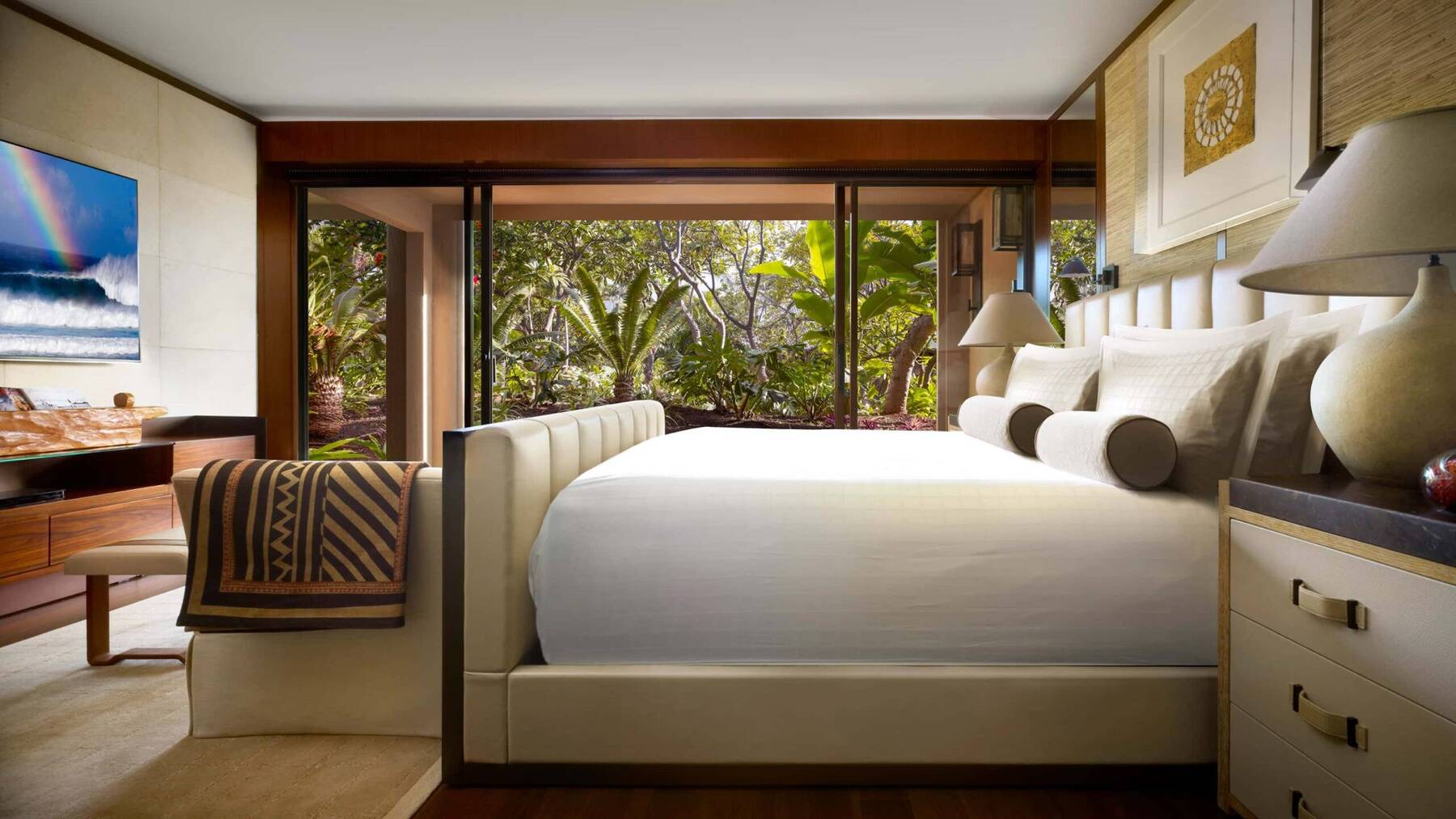 Four Seasons Garden View Suite