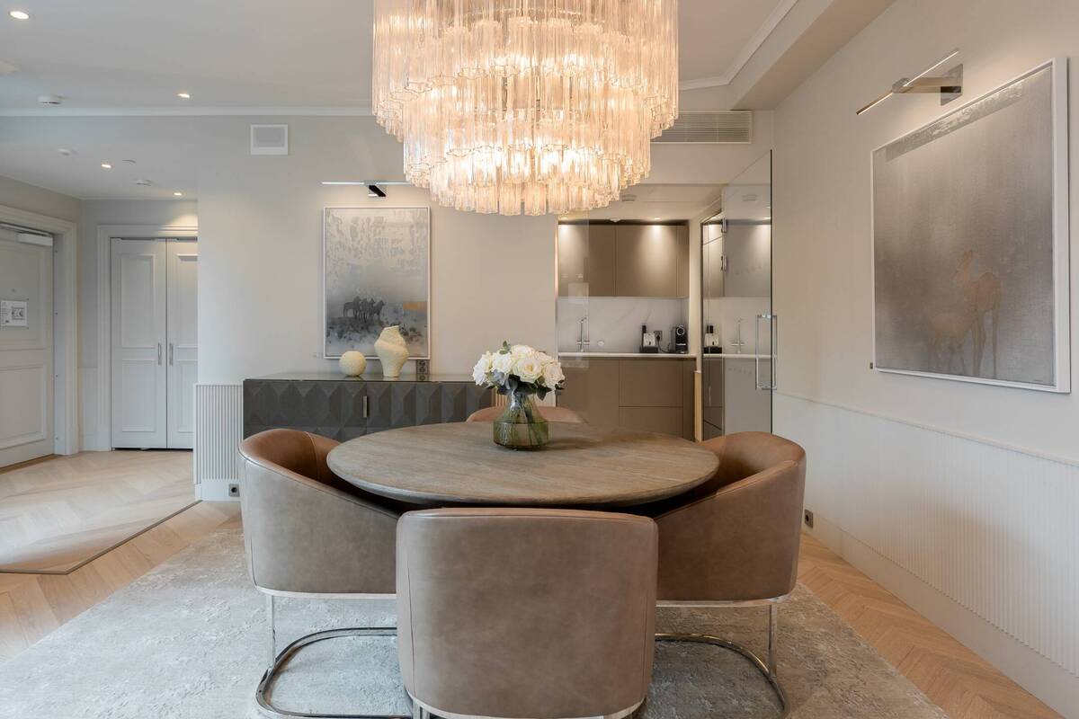 Penthouse Suite