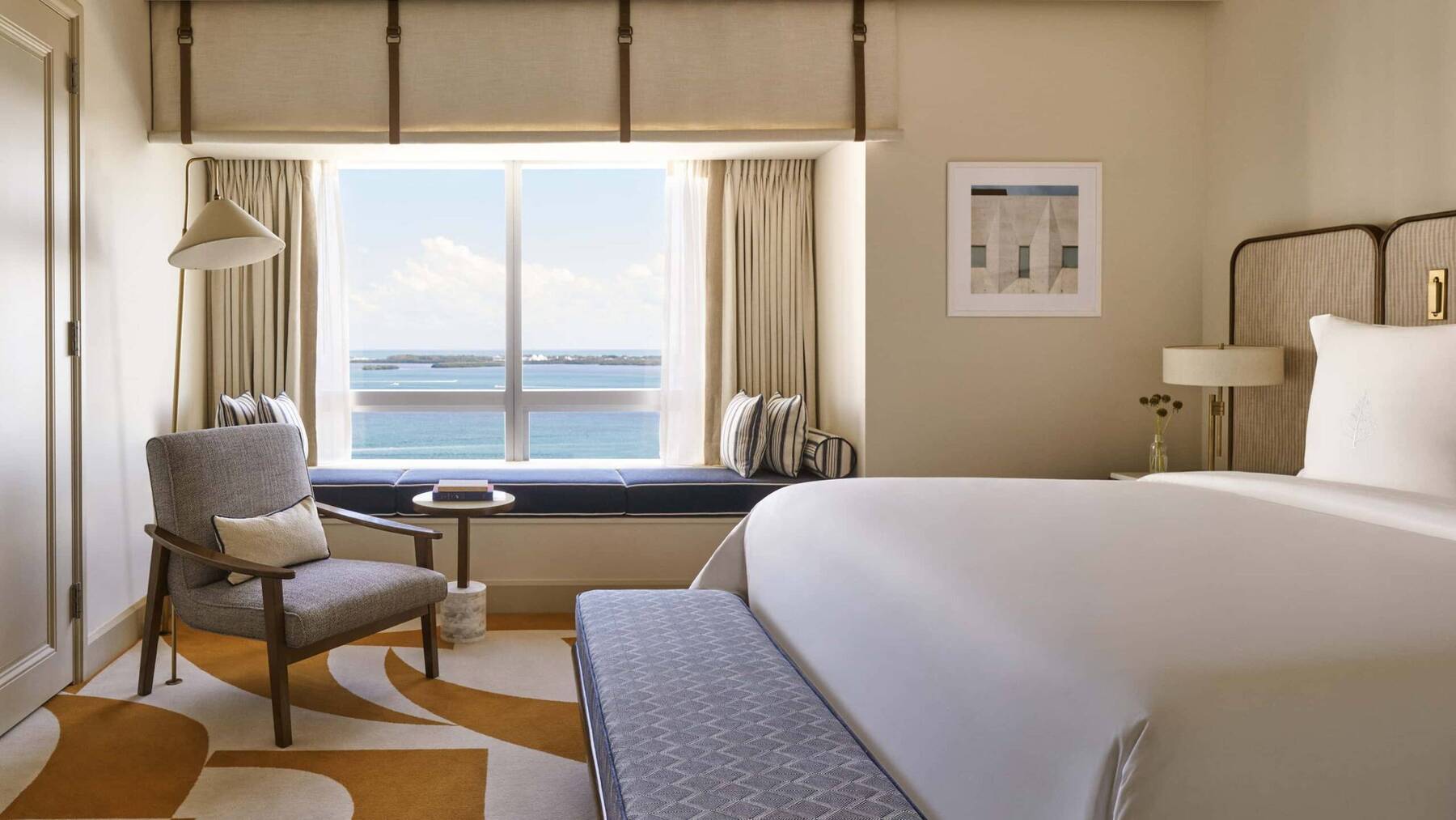 Bayfront Corner Suite King Bed-