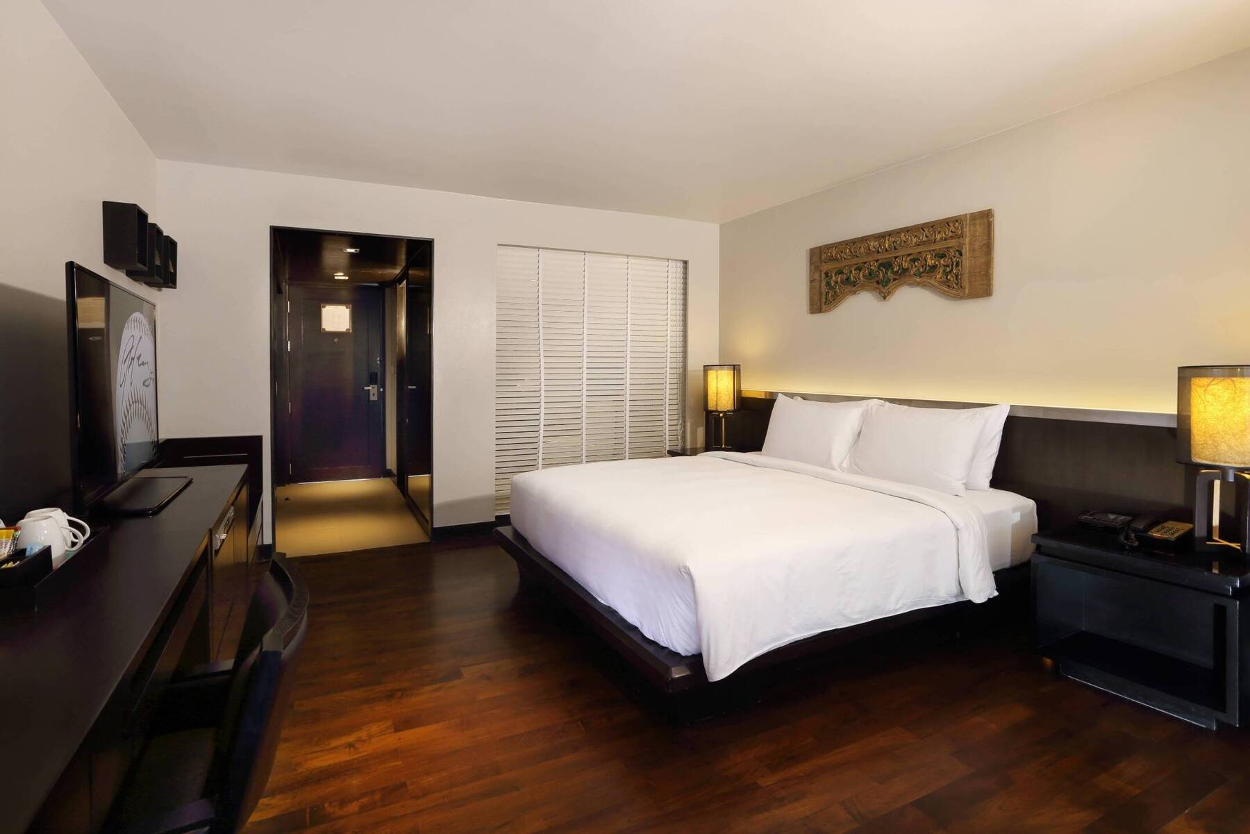 GUEST ROOM KING, OCEAN VIEW