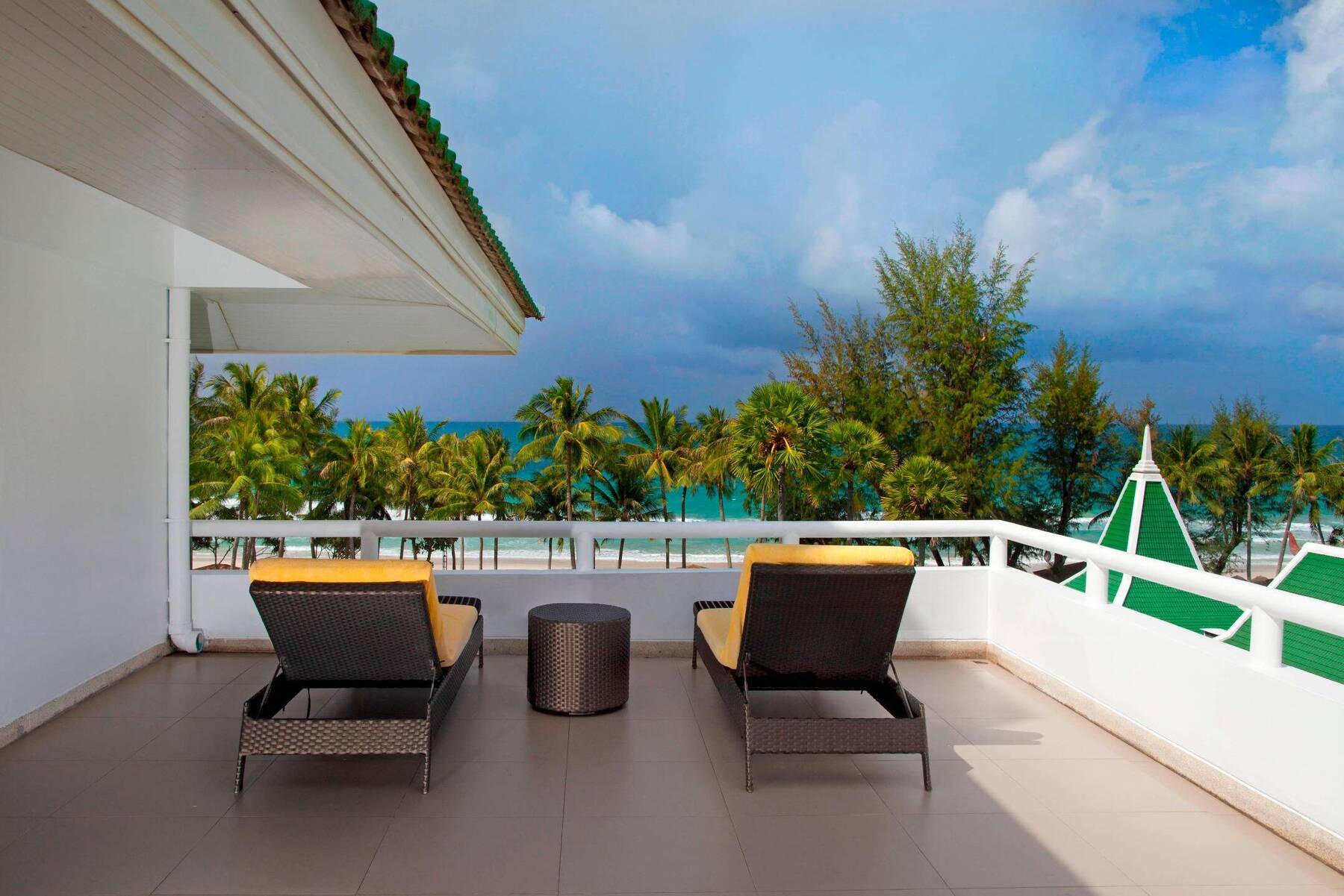 GUEST ROOM KING, OCEAN VIEW TERRACE