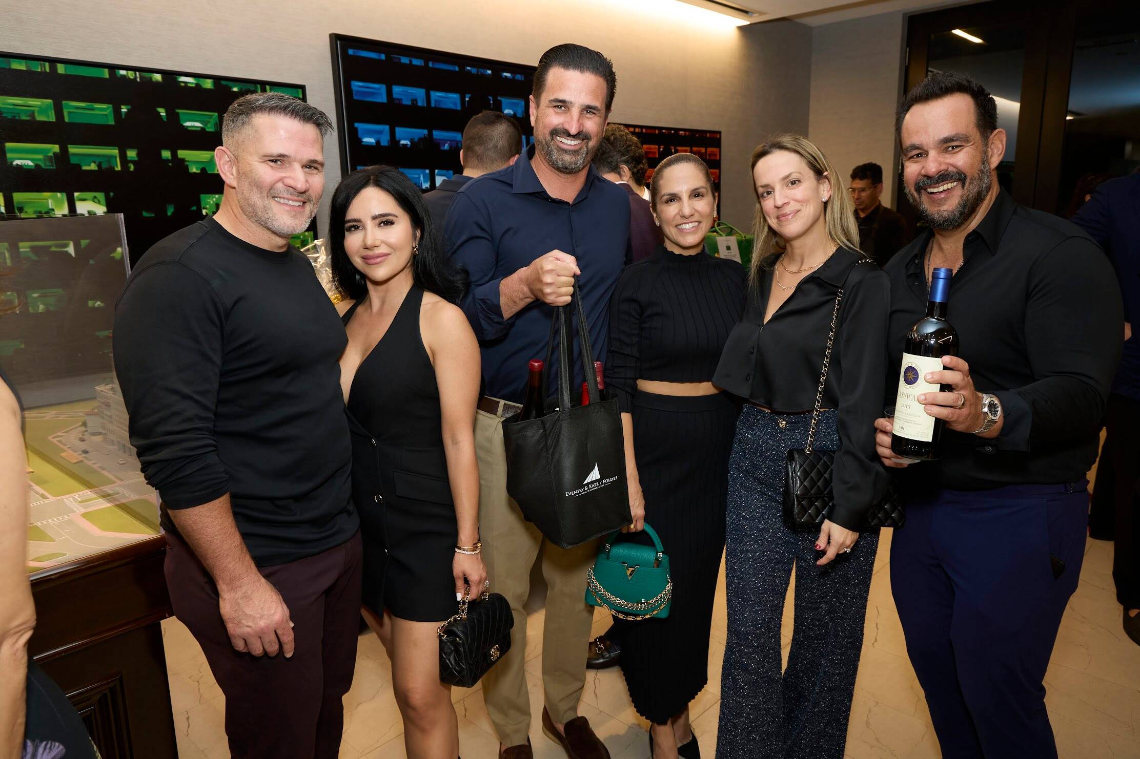 Vinos at The Plaza