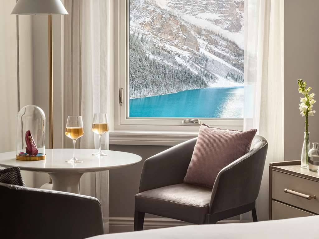 Fairmont Lakeview Queen