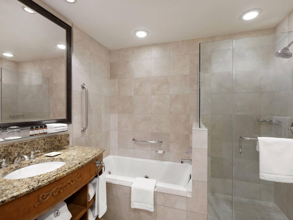 Fairmont Gold Junior Suite Two Queens
