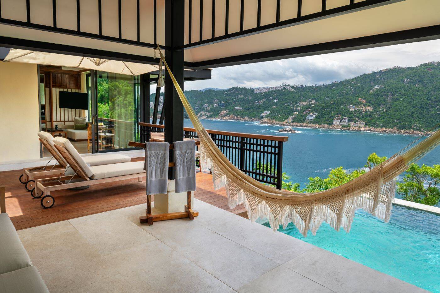 Bay View Pool King Villa