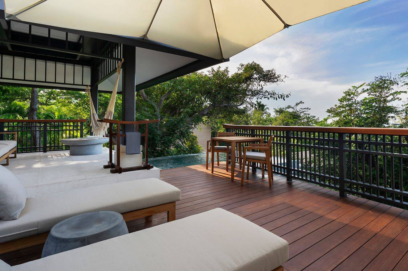 Hillside Pool King Villa