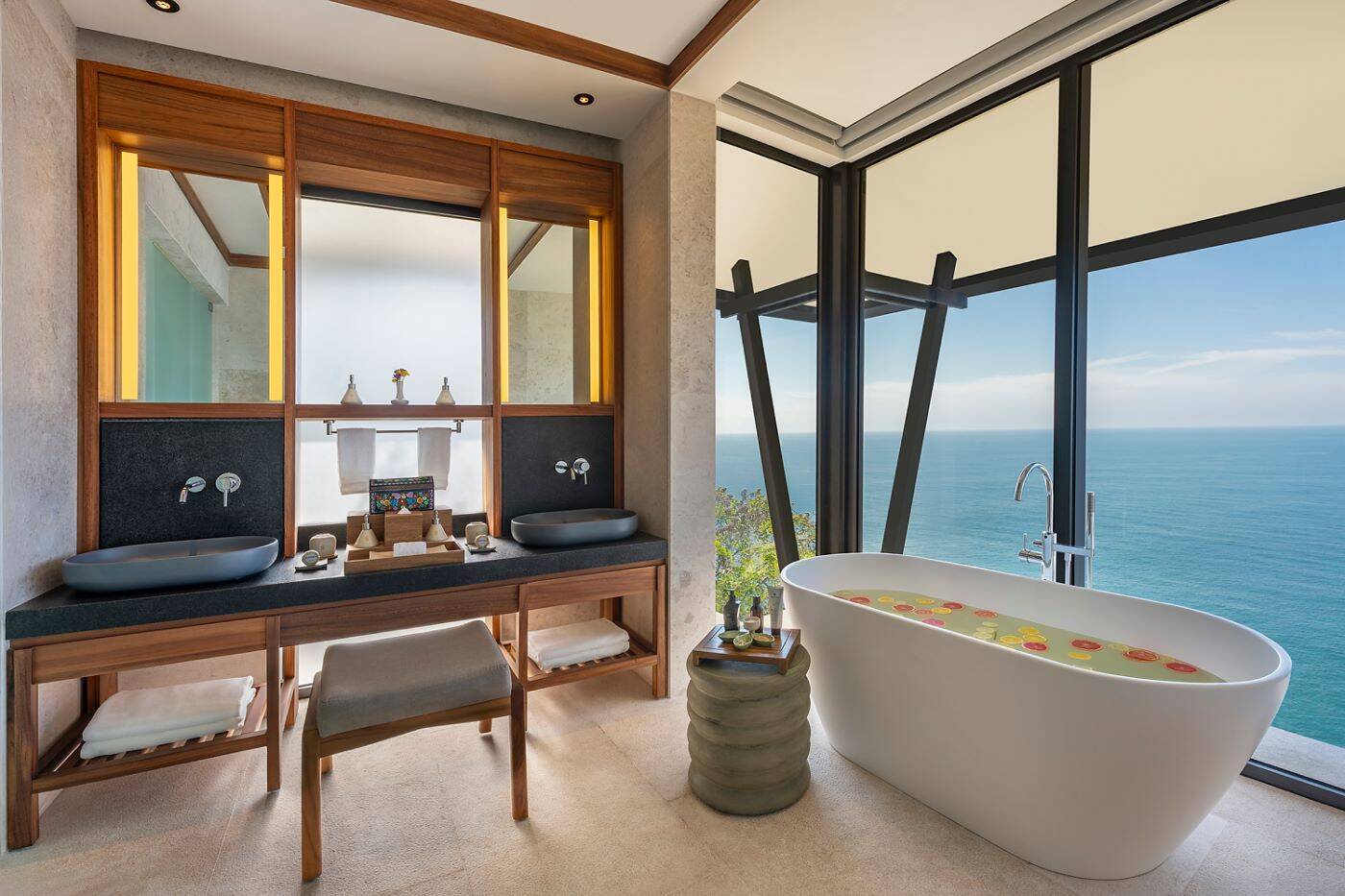 Ocean Front Pool Villa King