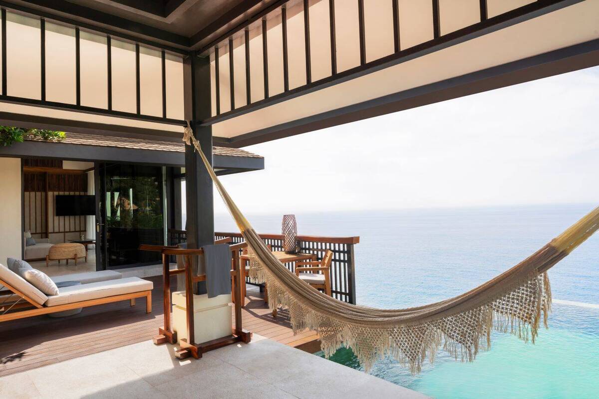 Ocean Front Pool Villa King