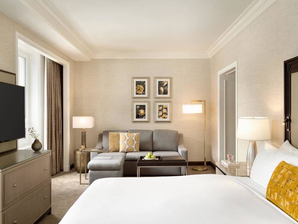 FAIRMONT GOLD JUNIOR SUITE LAKEVIEW KING