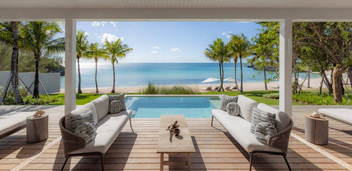 BEACHFRONT TWO BEDROOM INFINITY POOL VILLA