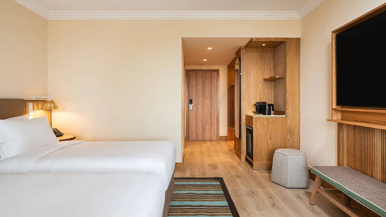 TWO TWIN BEDS
