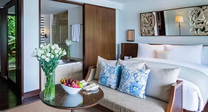 Grand Sea View Pool Suite