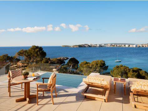JUNIOR SEA VIEW SUITE WITH ROOF TOP POOL