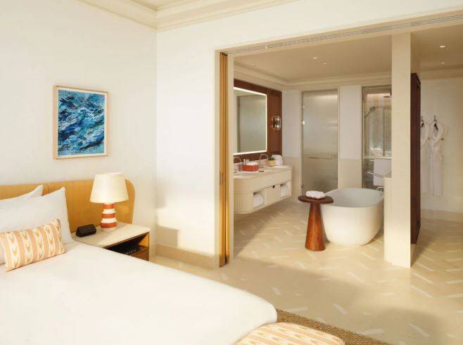 PREMIER SEA VIEW SUITE WITH ROOF TOP POOL
