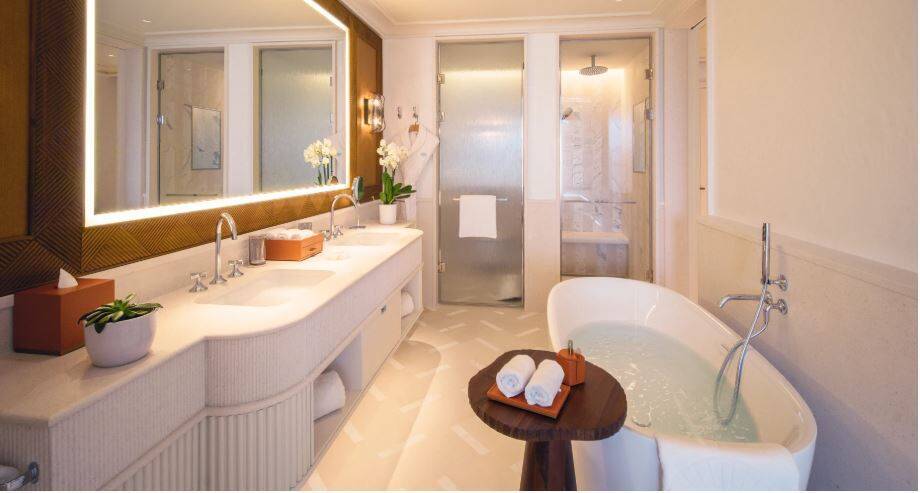 FAMILY PREMIER SUITE WITH ROOFTOP POOL