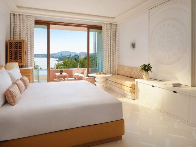 DELUXE SEA VIEW TWIN ROOM
