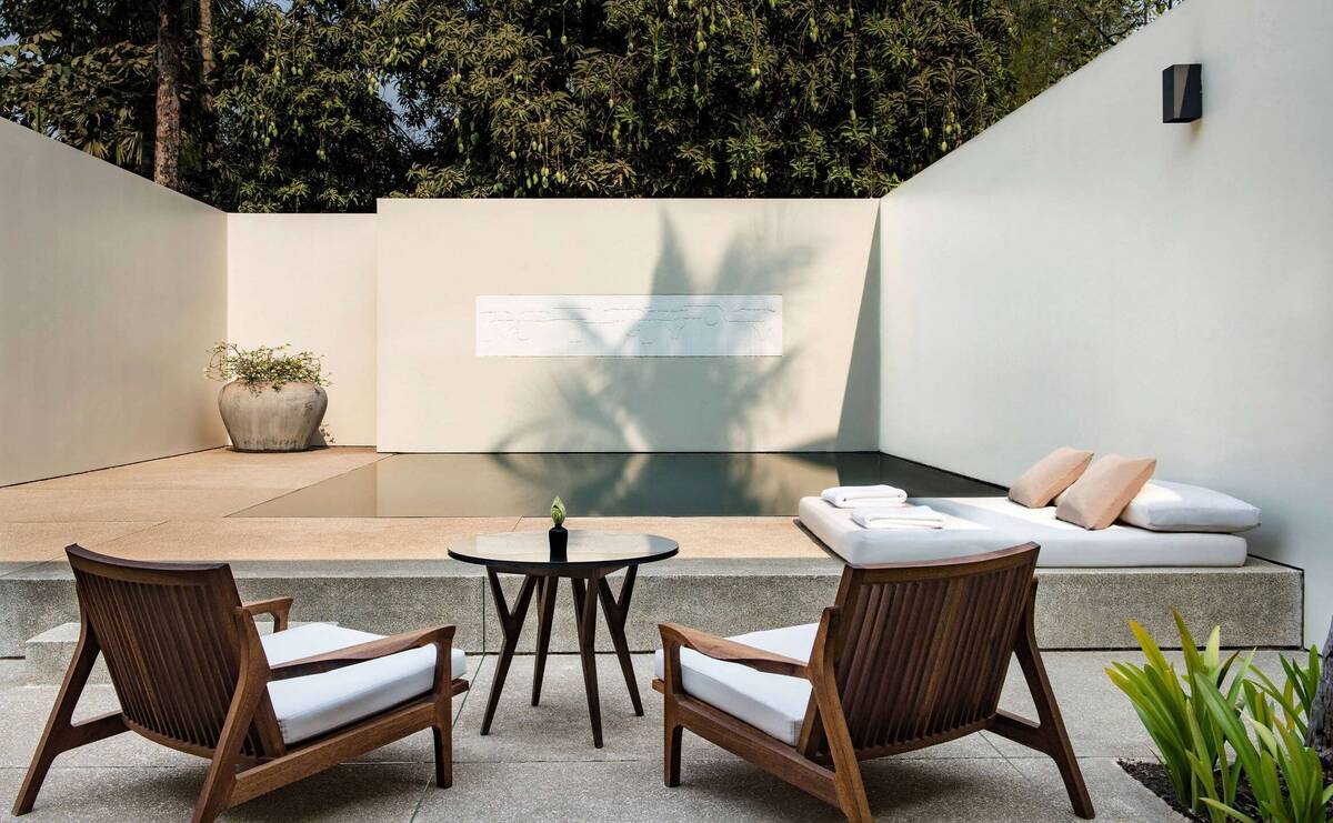 Junior Pool Suite 