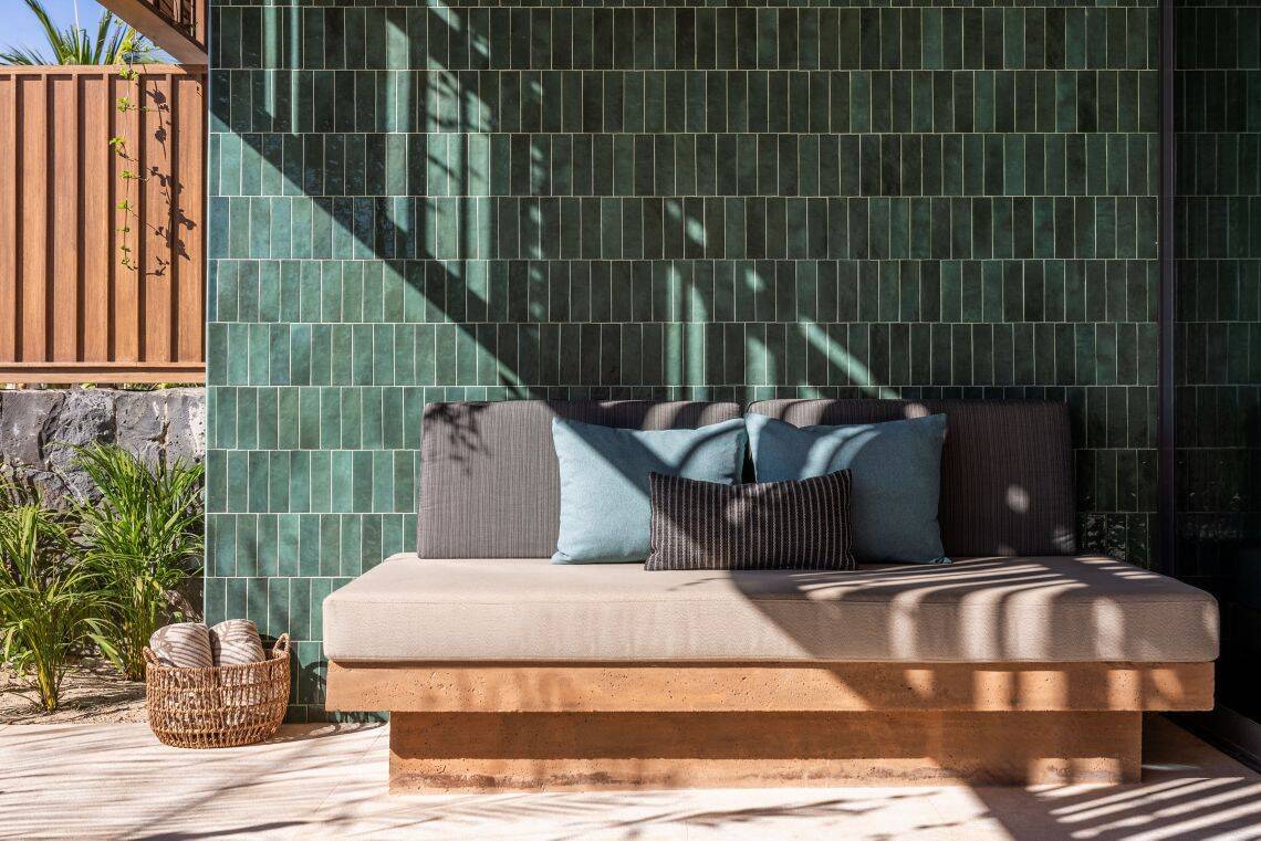 PANORAMIC VIEW CLIFF PENTHOUSE, SOFA BED
