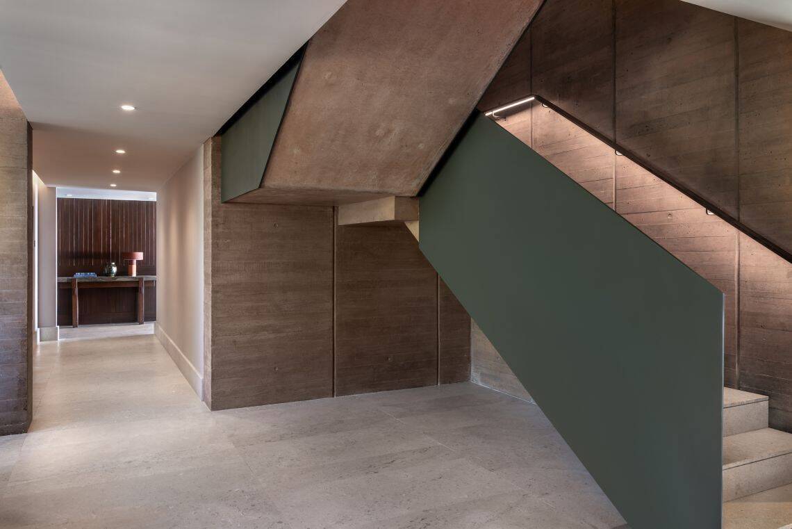 TWO STORY FIVE BEDROOM PENTHOUSE, PRIVATE POOL AND TERRACE