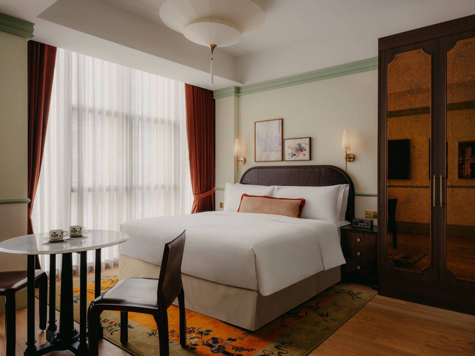 KING SUPERIOR ACCESSIBLE ROOM