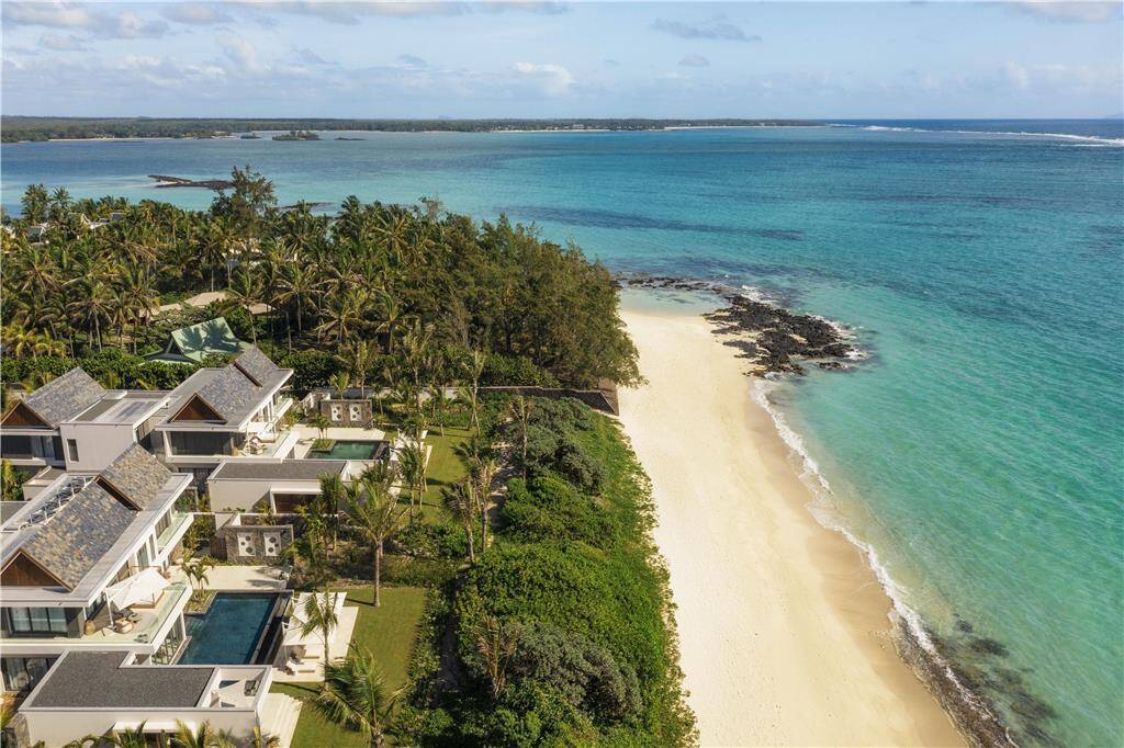 Five-Bedroom Ocean Front Private Pool Villa