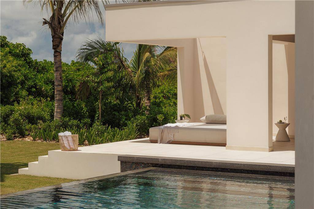 Six-Bedroom Ocean Front Private Pool Villa