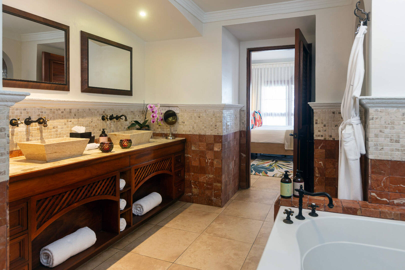 Oceanview Suite with Pool and Rooftop Terrace