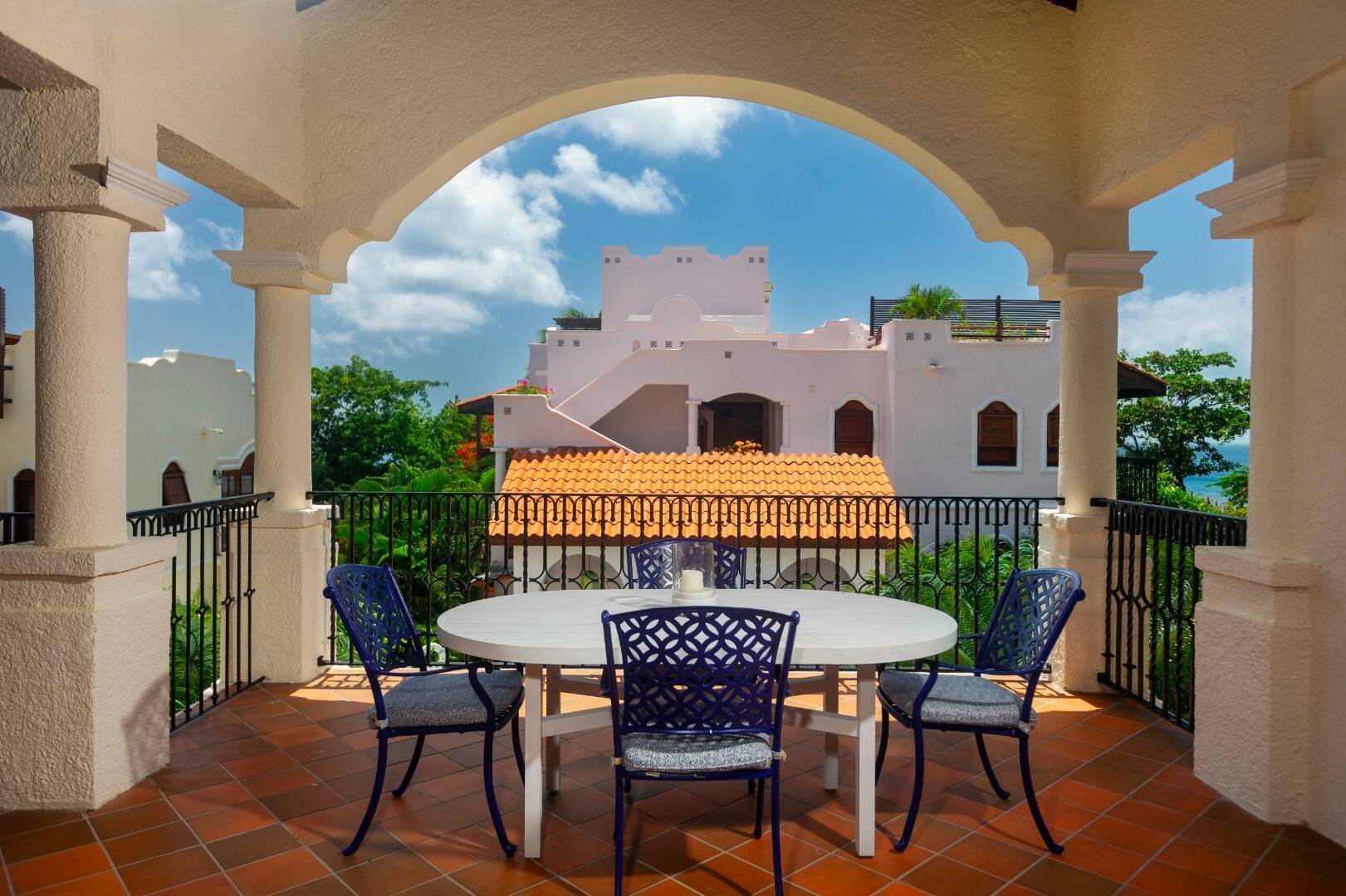 Spanish Courtyard Suite